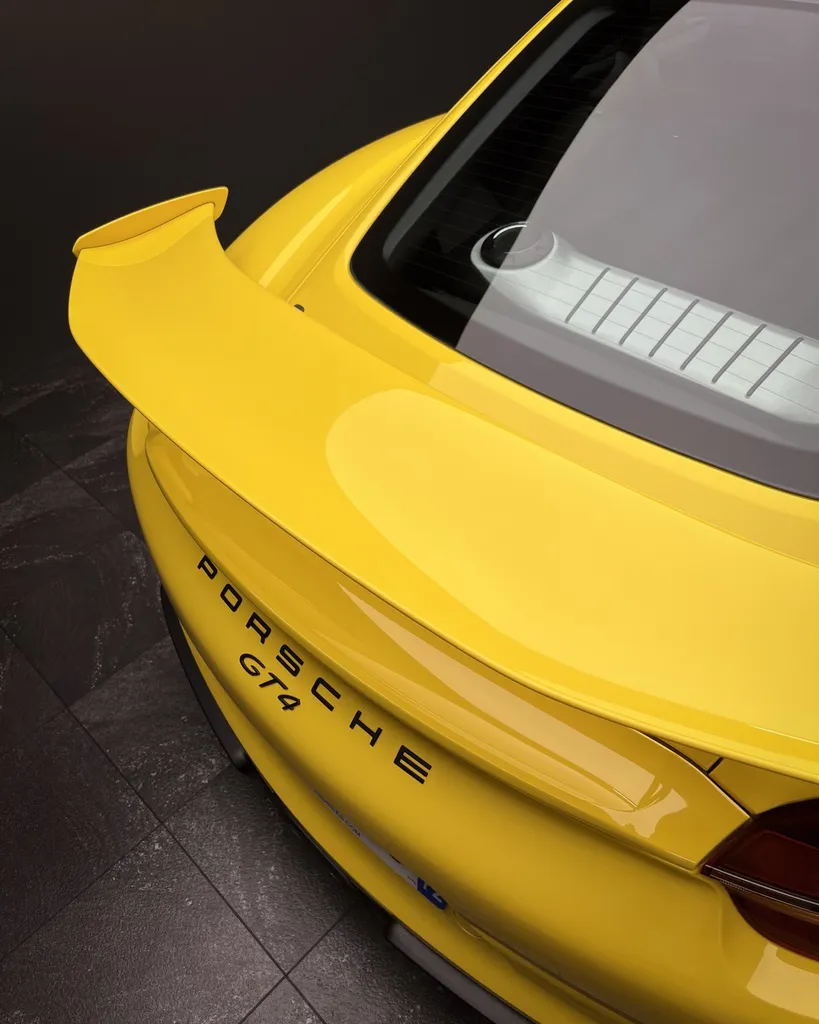 Entretien intérieur d’une Porsche Cayman GT4 par DSP Service à Le Mans