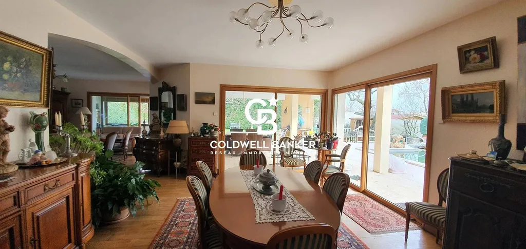 Maison familiale avec grand jardin et piscine – Blanquefort