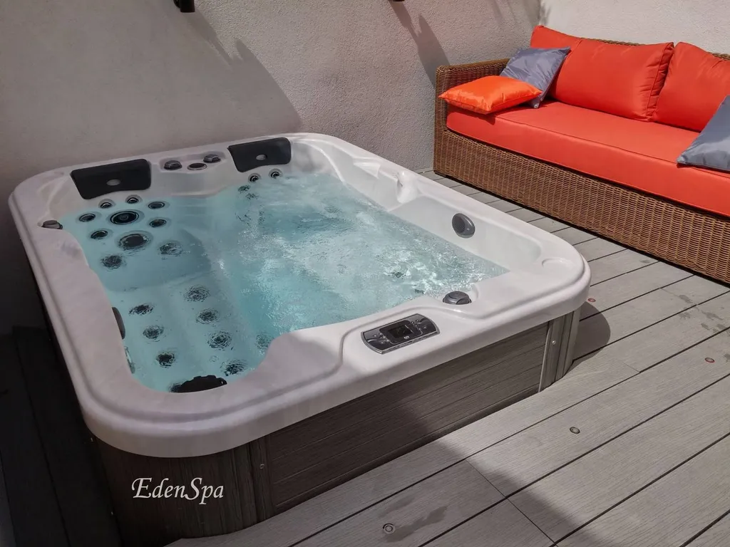 jacuzzi 2 placeas allongees canada aix-en-provence