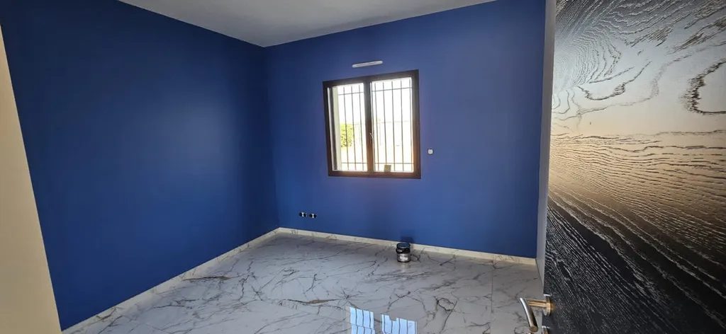 Enduit lissé, peinture veloutée et murs de couleurs en maison neuve entre POISSY et VERSAILLES 