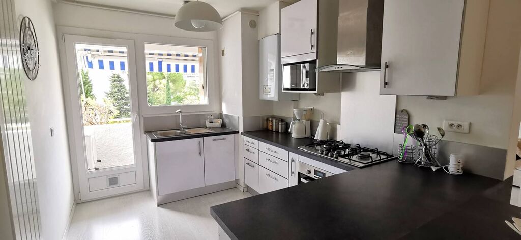 Cassis centre T3 à l'achat avec terrasse