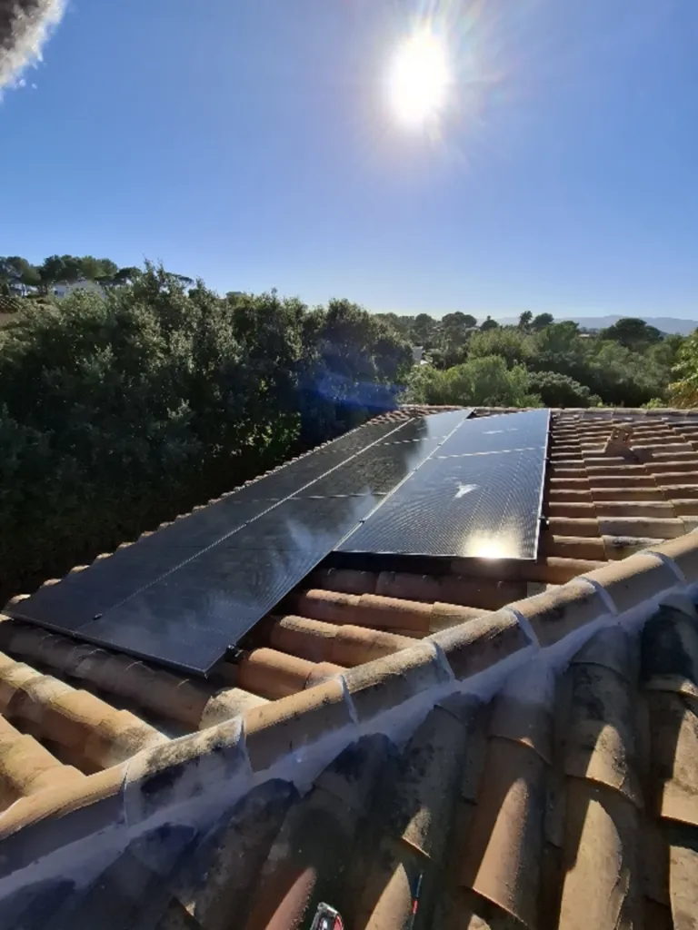 Installez vos panneaux solaires dans le Var au meilleur prix avec PESS 