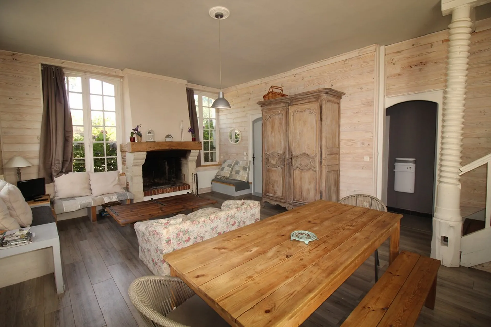 Vend ensemble immobilier composé d’un manoir et ses 6 dépendances en normandie