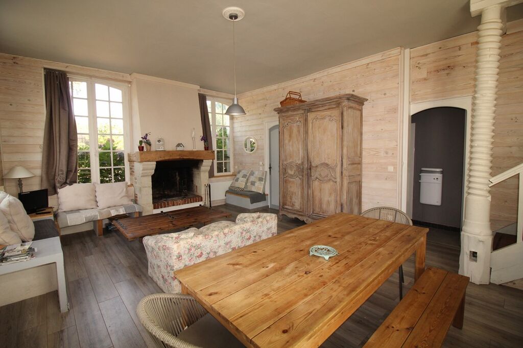 Vend ensemble immobilier composé d’un manoir et ses 6 dépendances en normandie