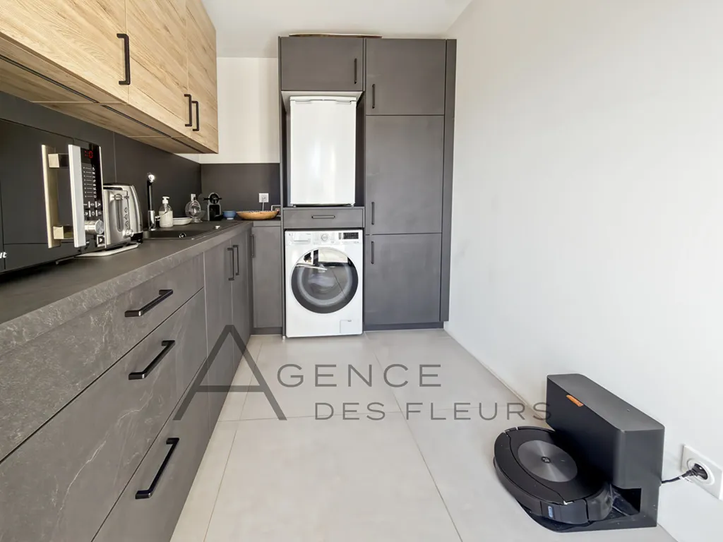 À vendre, très belle propriété contemporaine de 148 m² sur un terrain de 899 m² située sur la commune de La Londe 76500