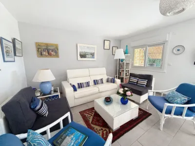 Villa 6 pièce(s) 4 chambre(s) 155 m² Les Issambres (83380)