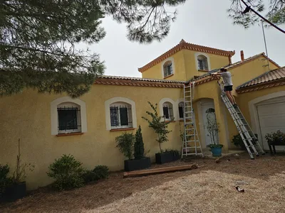 Remplacer vos gouttières de toiture pour une évacuation efficace à Morières-lès-Avignon