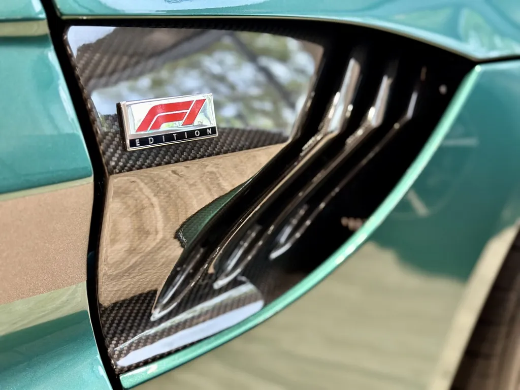 DETAILING film de protection PPF traitement céramique carrosserie Aston Martin Vantage F1 Edition 