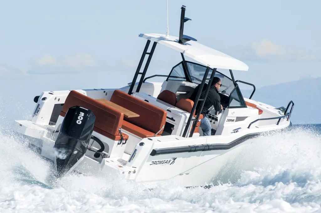 Concessionnaire de bateaux Dromeas dans le Var