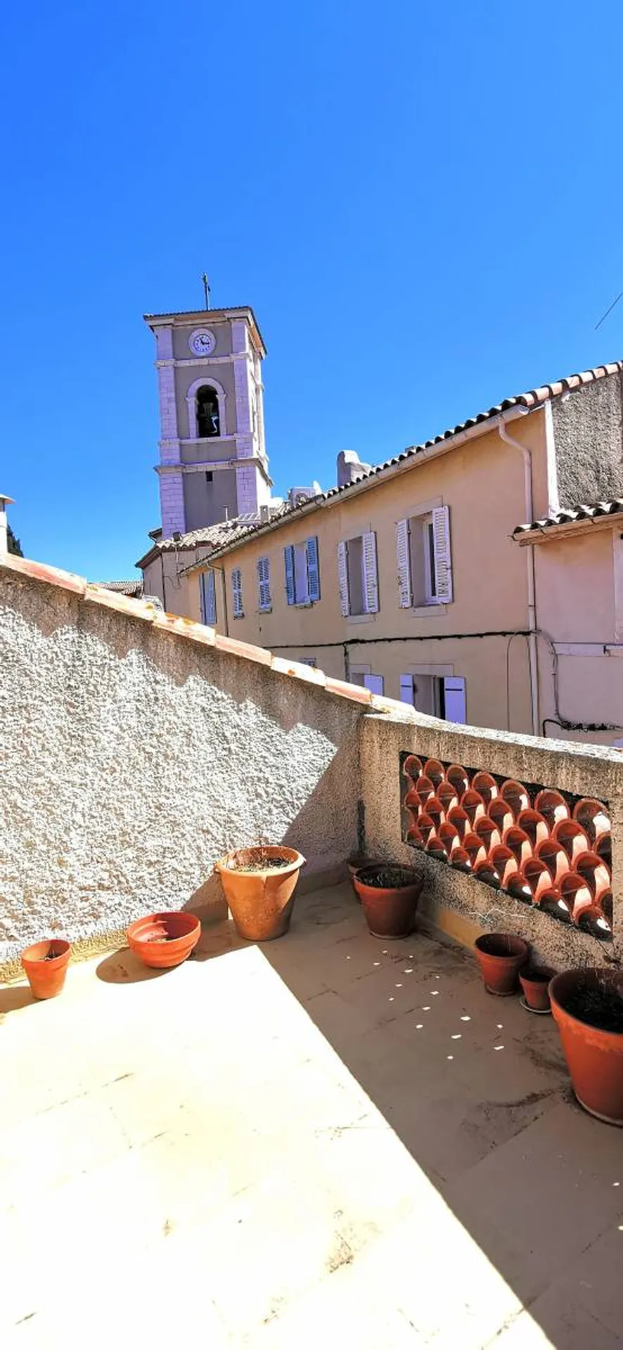 Vente maison de ville T5 Cassis centre historique  à quelques pas du port avec terrasses et vue village