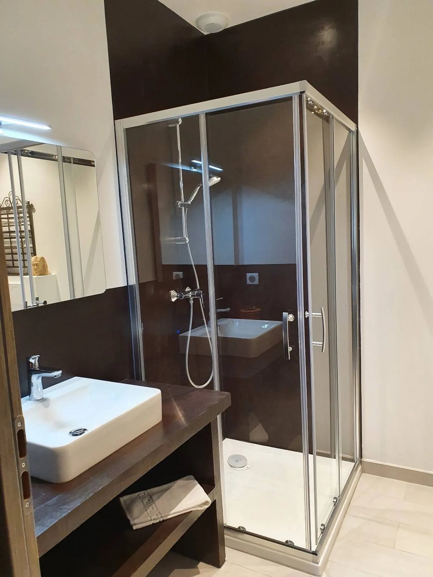 En vente villa T7 dans quartier prisé de Roquefort la Bédoule