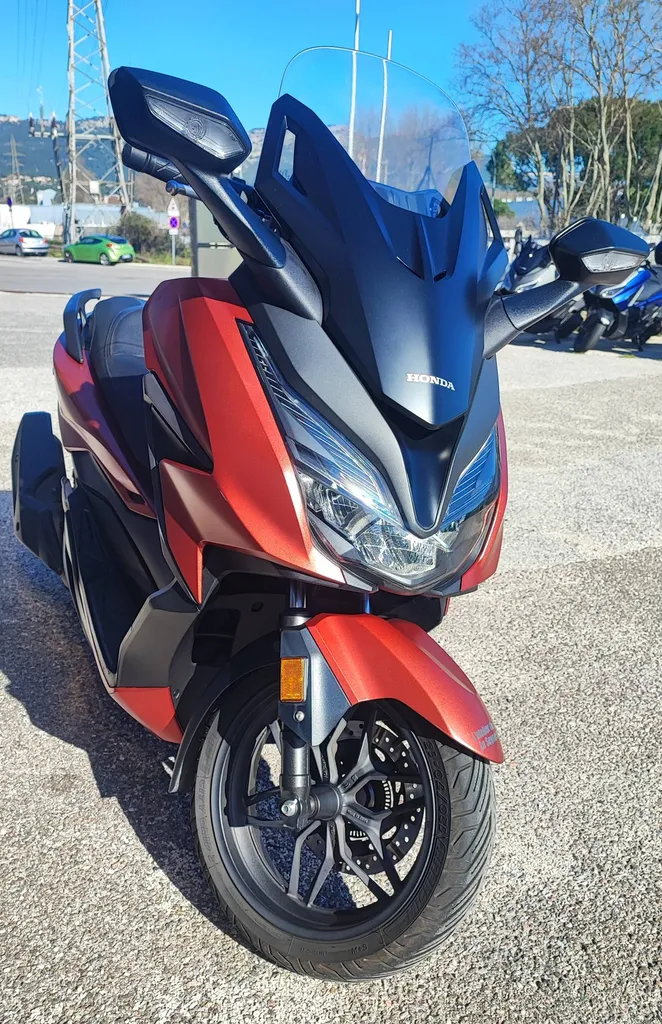 HONDA FORZA 125 DU 04/2022 AVEC 24300KM.