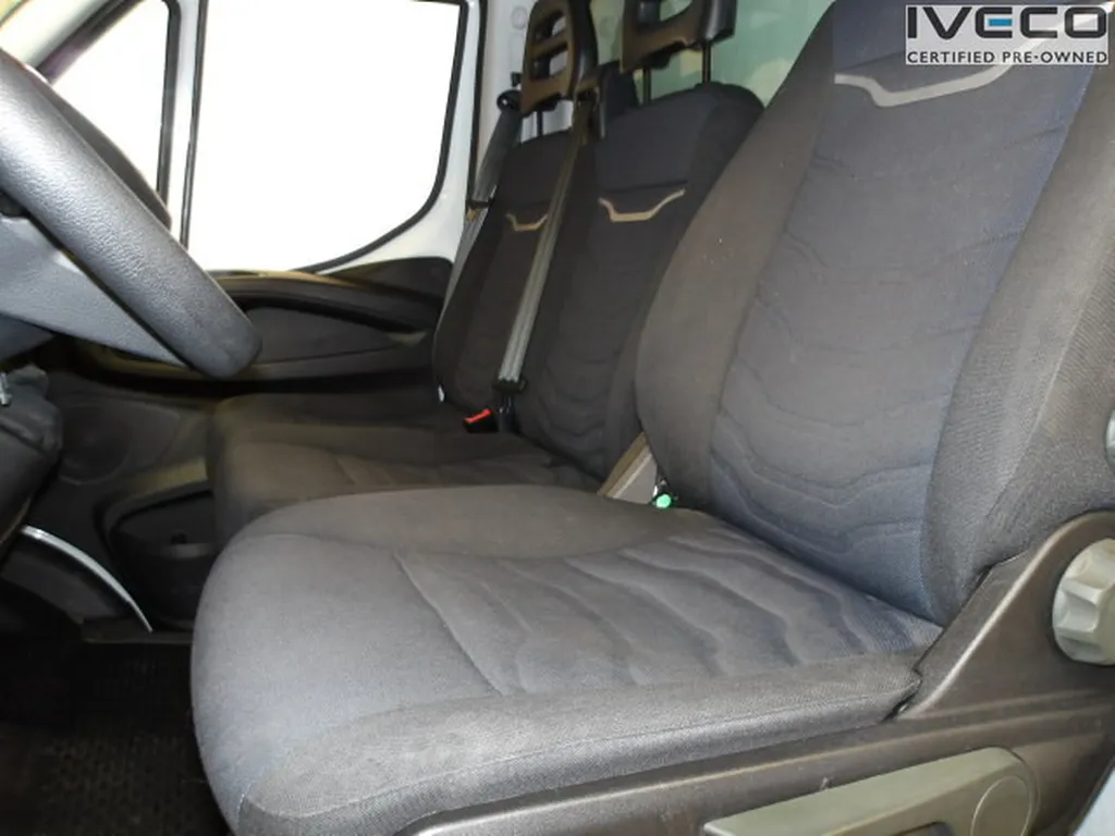 Caisse 20m3 avec hayon usage agricole et livraison Daily 35C16