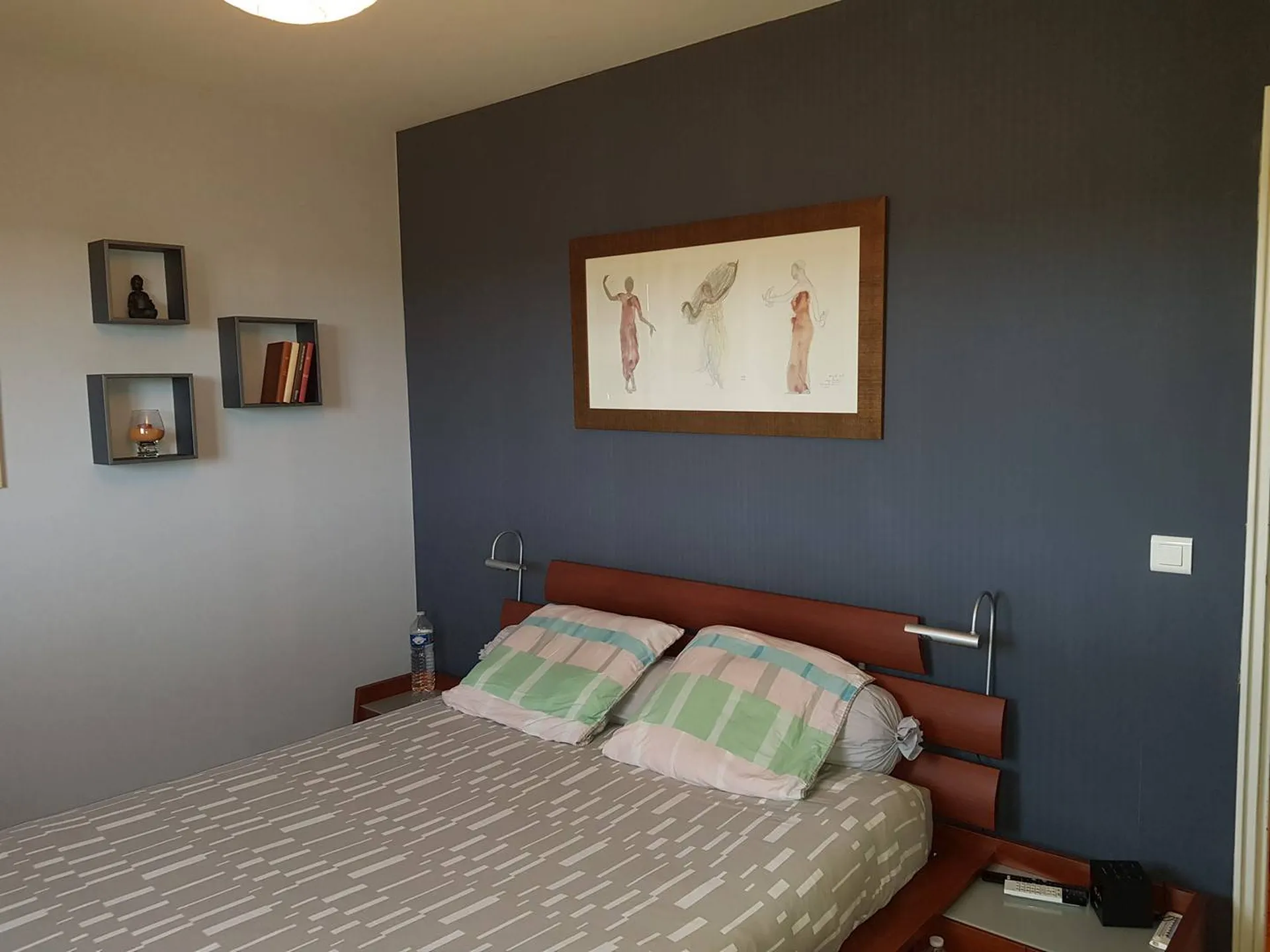 A vendre pavillon avec 3 chambres et bureau