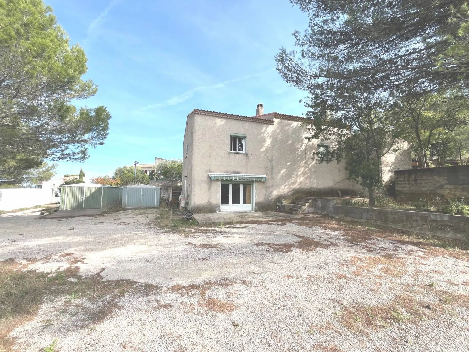 Maison  Carnoux en Provence vue dégagée, sur les hauteurs, au calme, à rénover