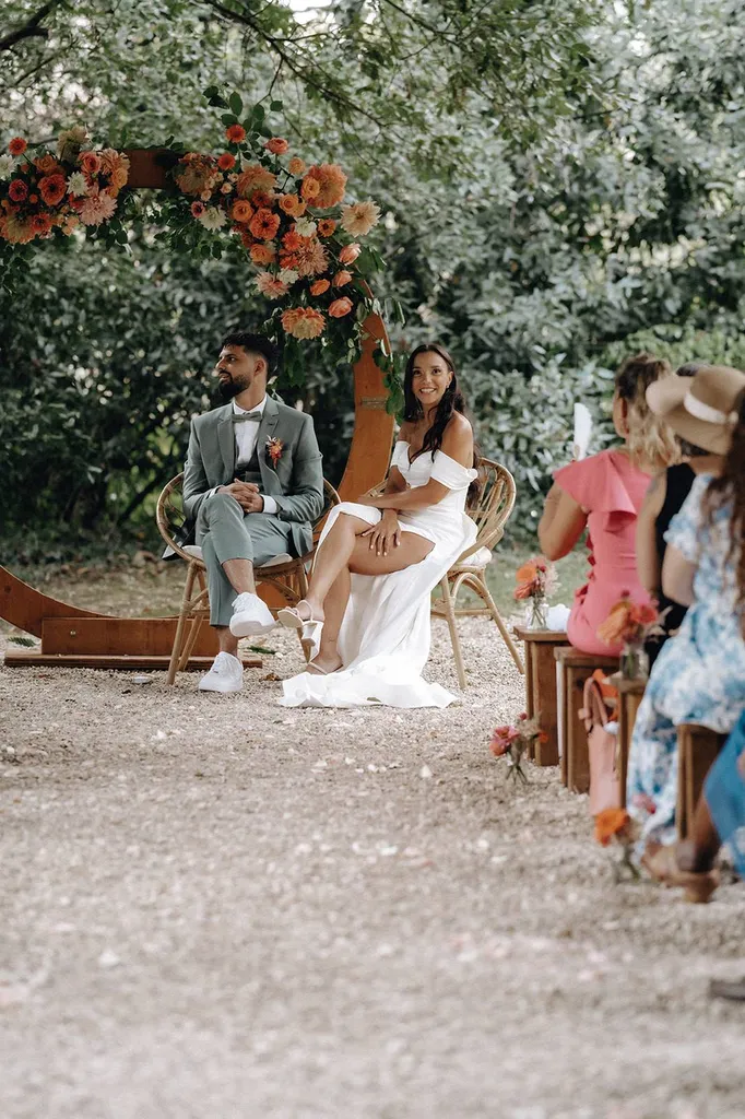 Organisation de cérémonie laïque à Saint Emilion en Gironde sur mesure avec prestataires, location de lieu et organisation – Les Mariages de Mademoiselle L - Crédit photo Angel Lover