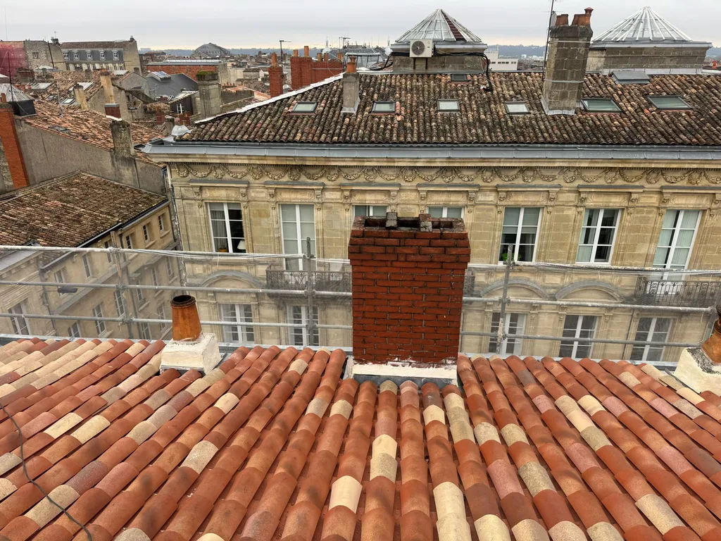 couverture en tuiles canal à Bordeaux centre