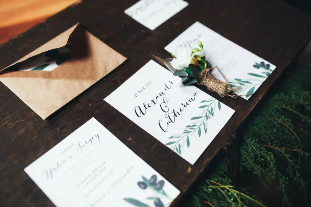 Création de faire part de mariage sur mesure grâce à votre agence de wedding planner haut de gamme pour votre recherche de prestataires en Gironde proche de Bordeaux et libourne 