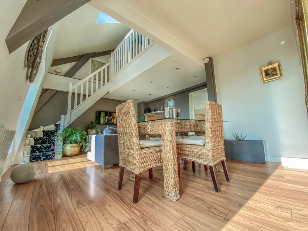 Appartement avec terrasse en hyper centre de ROUEN rive droite  76 000