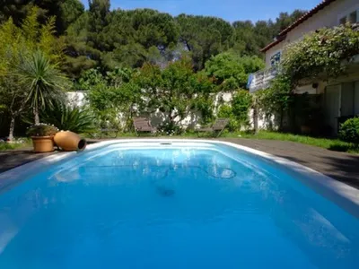 VENDU 4 Cassis au calme, proche centre