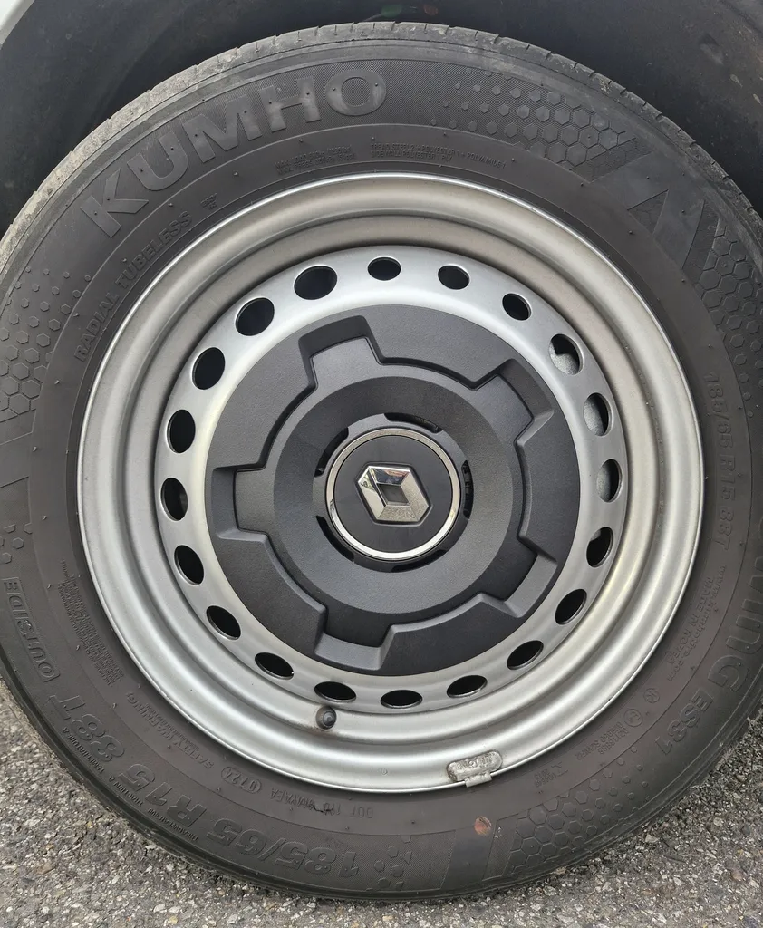 RENAULT EXPRESS VAN ADVANCE 1.5 BLUE dCi 95cv Attelage / Caméra de recul / Habillage bois près de Toulouse à Plaisance du Touch /