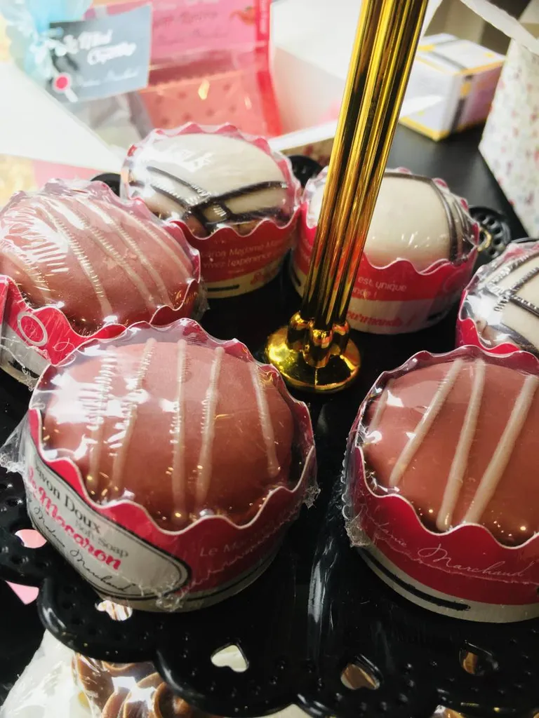 SAVONS DE NOEL LA PATISAVONNERIE