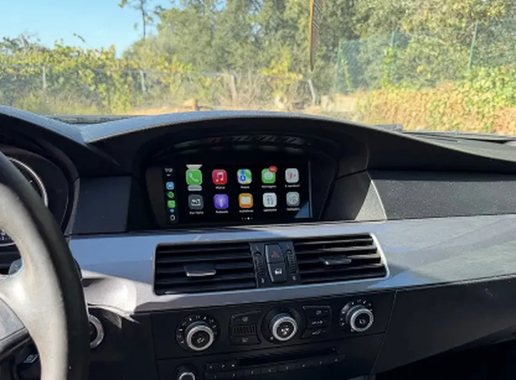 CarPlay BMW sur écran d'origine e60 e61 e63 e64 e70 e71 e81 e82 e87 e88 e90 e91 e92 e93