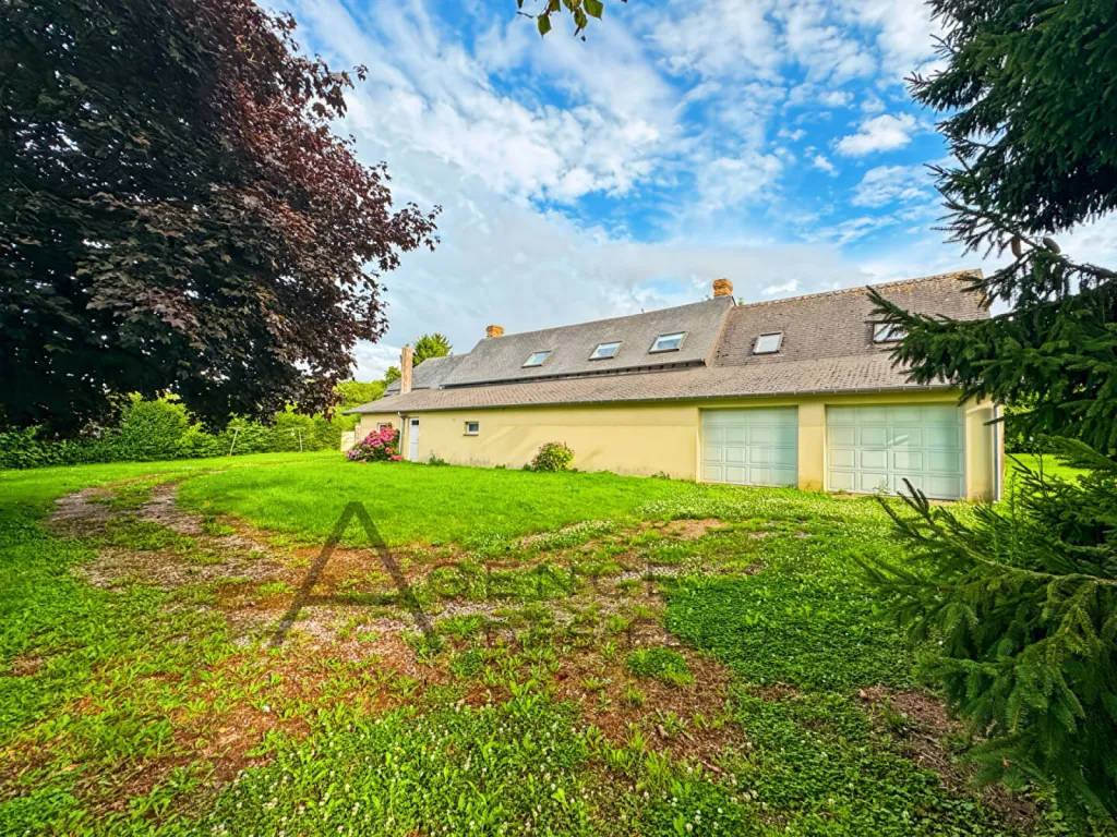 A vendre maison de 145 m² édifiée sur 2400 m² de terrain sur la commune de LE BEC THOMAS 27370
