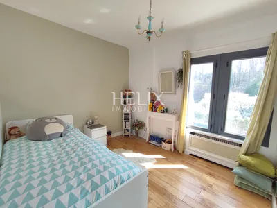 Maison de 231m² à vendre sur Le Mesnil Le Roi: pièce de vie lumineuse, suite parentale, 3 chambres et bureau, garage et jardin proche Saint Germain en Laye