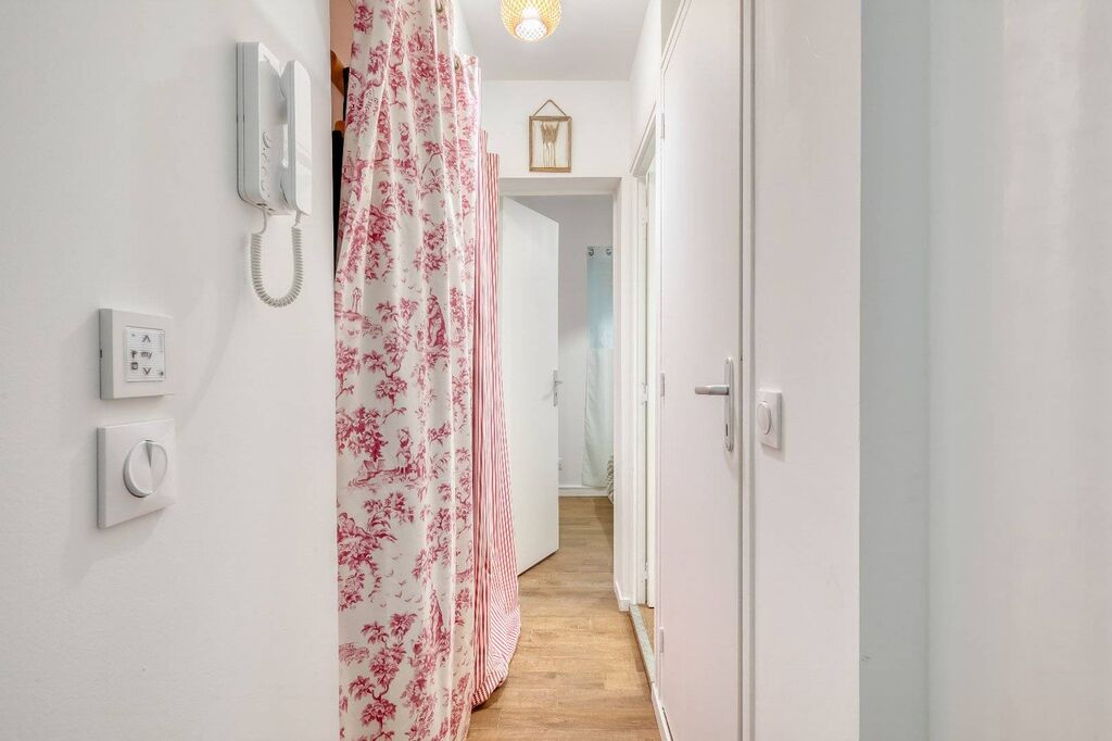 Charmant studio entièrement rénové en 2024 – Dieppe 76200 (Centre-ville / Mairie)