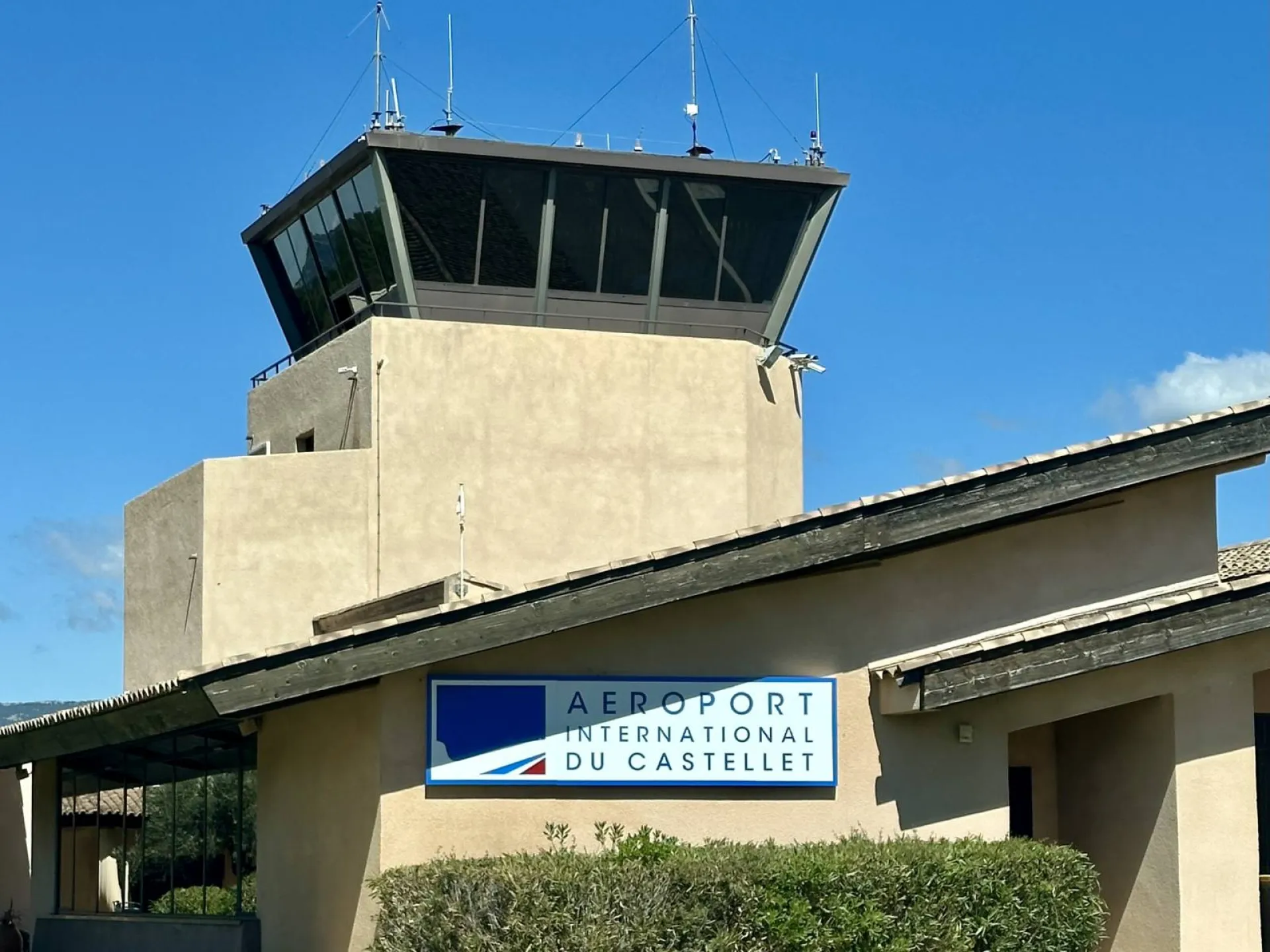Taxi Aéroport Le Castellet pour Aix en Provence