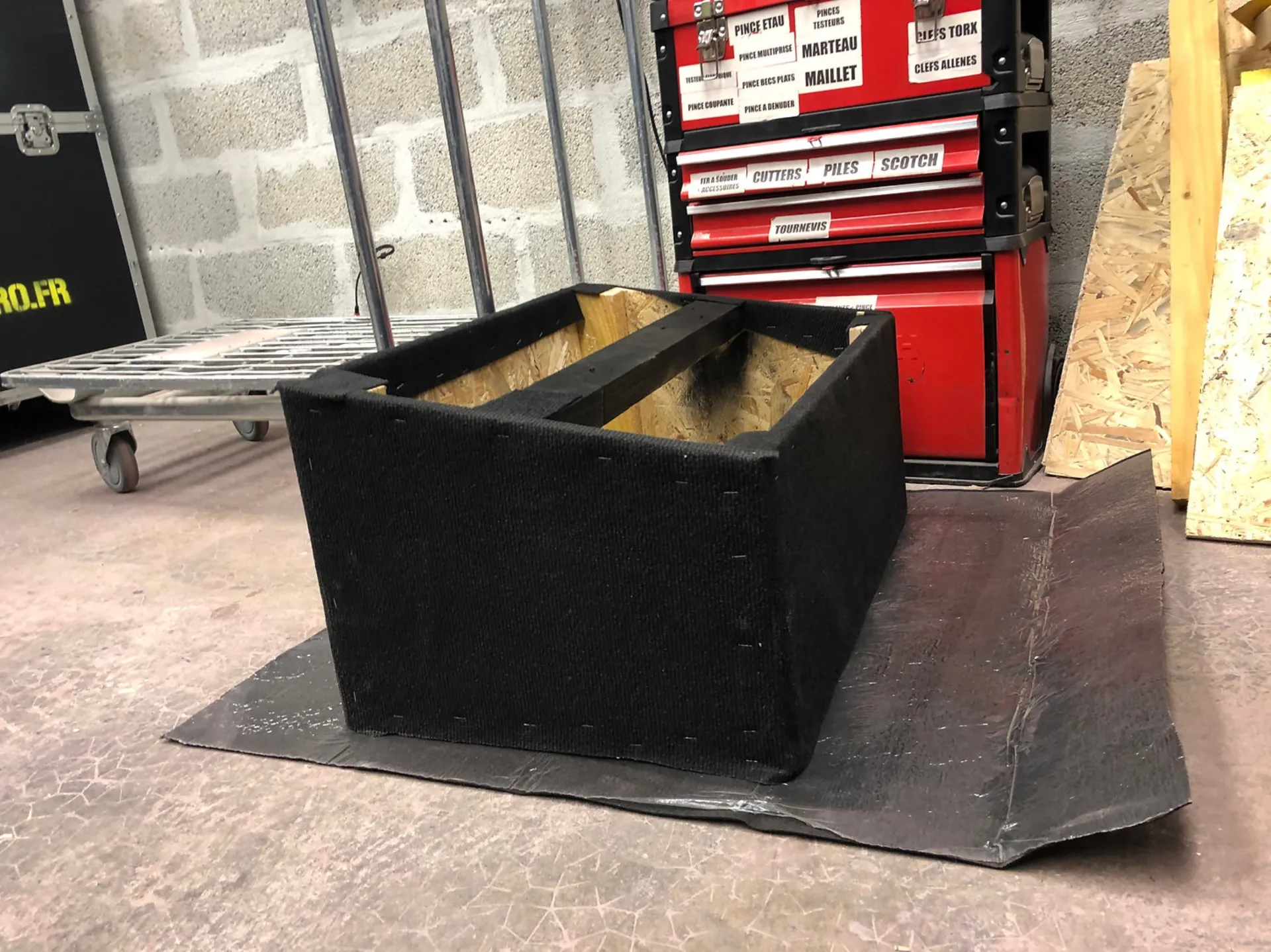 SUPPORT SOUTIENS RAMPE ACCES PMR 50 A 100 CM