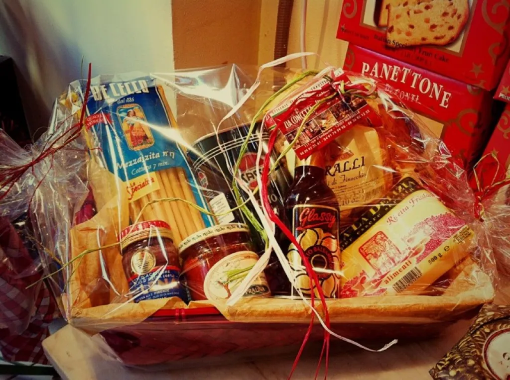 Colis et paniers cadeaux gourmands pour particulier ou comité d'entreprise