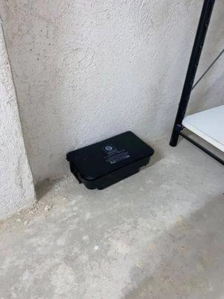 Piège raticide anti rats sous sol IMF à Marseille (13)