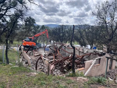 Démolition d'un bâtiment sinistré