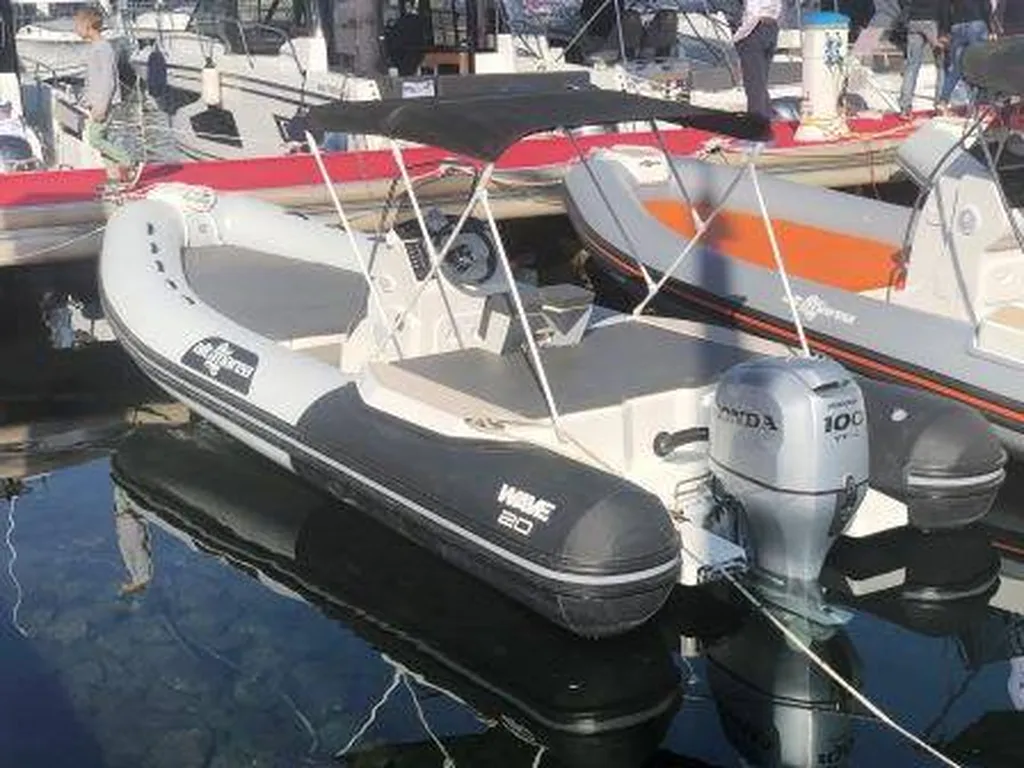 Vente bateau semi-rigiide d'occasion dans le Var à Bandol
