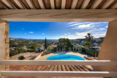 Maison 6 pièce(s) 4 chambre(s) 165 m² Les Issambres (83380)