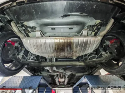 Ligne Akrapovic Evolution pour Clio III RS Phase 2 | ADP Performance