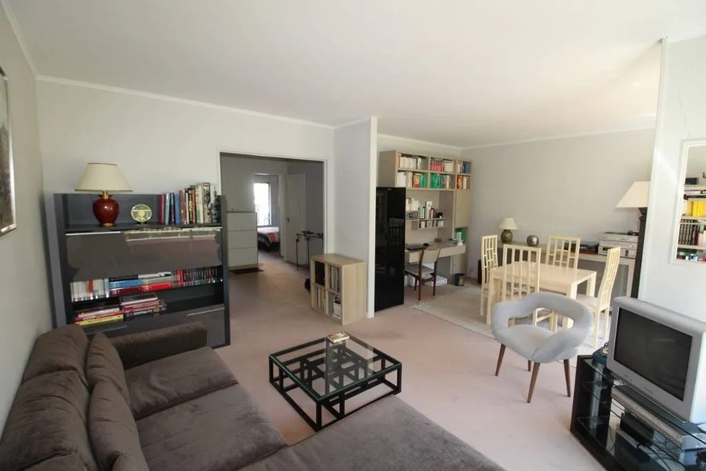 A vendre 2 pièces avec double séjour Paris 75017
