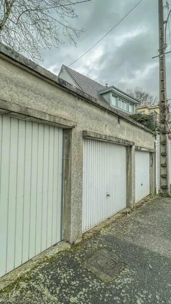 Garage box de 15,20m2 à MONT SAINT AIGNAN