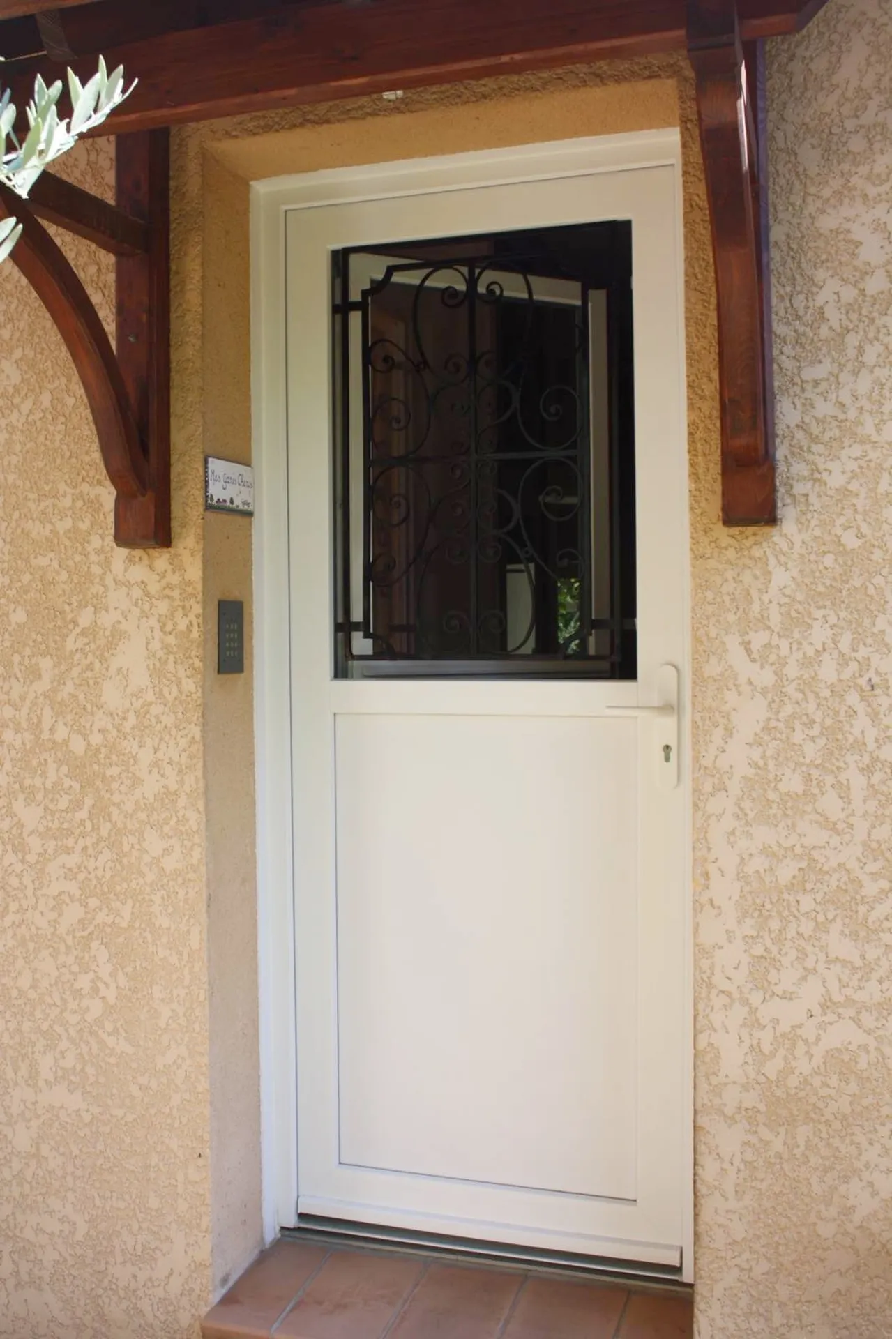 Porte PVC avec vitrage SECURIT à BOUC BEL AIR