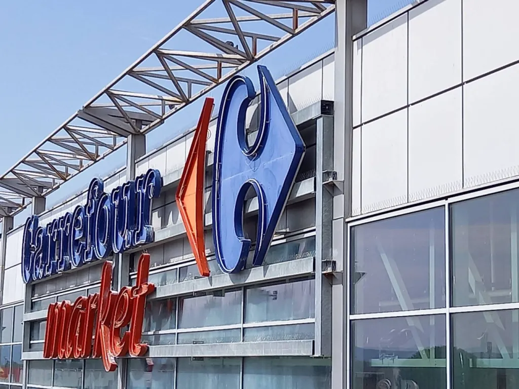 carrefour market pertuis propre sans pigeons