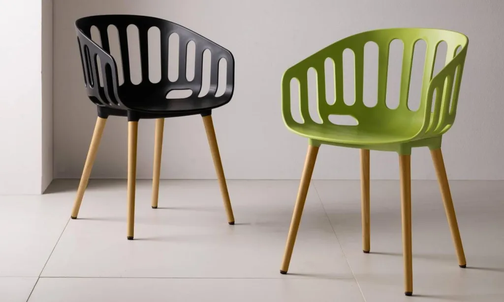 Chaise contemporaine moderne à acheter près de Sanary sur Mer dans le Var