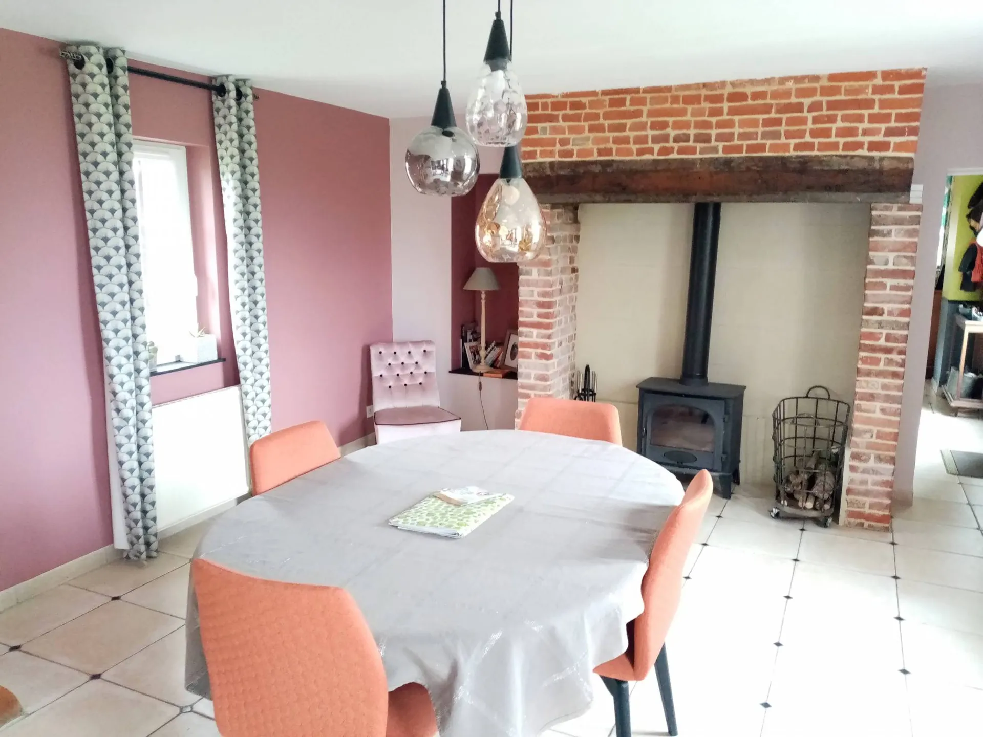 Maison en briques rénovée, régions Lisieux, Livarot, calvados 14