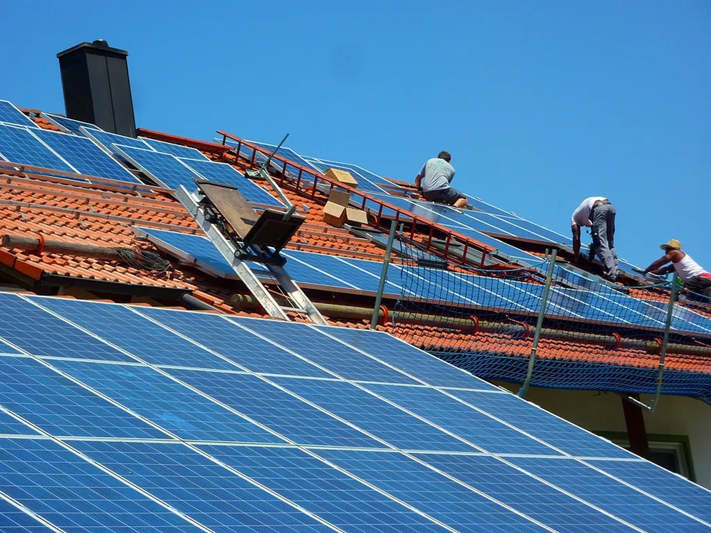 Installation panneaux solaires photovoltaïques 3 kW, 6 kW, 9 kW et 12 kW à Blaye (33390) : autoconsommation, devis gratuit et pose par artisan RGE/Quali PV - Brice Energies