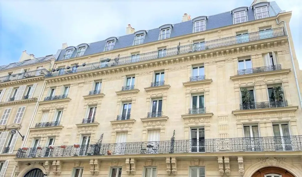 3 Pièces sur cour Parisienne 63m²