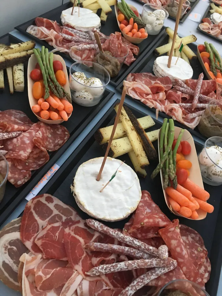 Planche apéritive pour Acontraluz, Marseille.