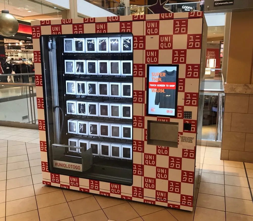 Vente de distributeur automatique de vêtements et accessoires de mode avec personnalisation graphique complète partout en France