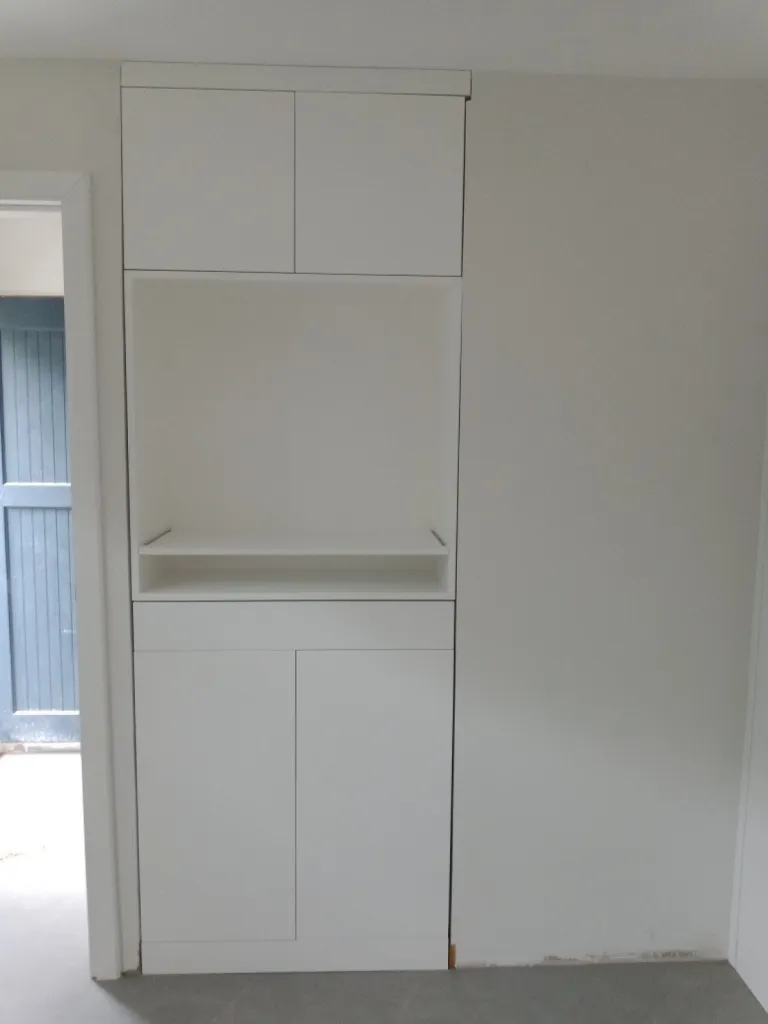 Fabrication et pose d’un dressing sur la commune de Sanguinet