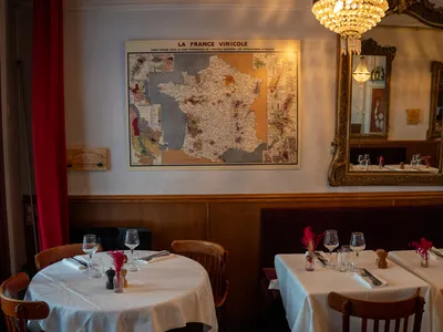Réserver une salle dans un restaurant typique français proche Quartier Latin : privatisation pour anniversaire, mariage ou baptême jusqu’à 25 personnes